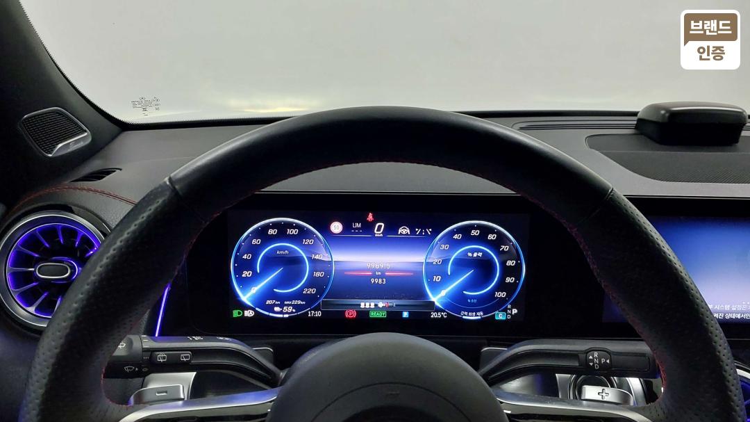 Mercedes-Benz EQB-Class X243 300 4MATIC AMG Line 9