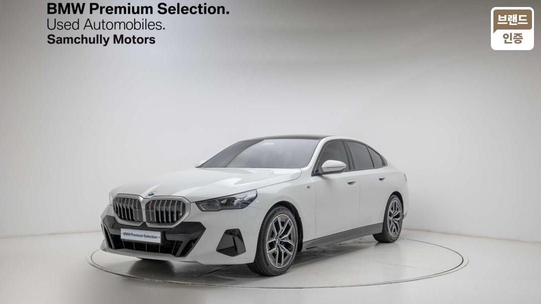 BMW 5 Series G60 Gasoline 2WD 520i M Sport