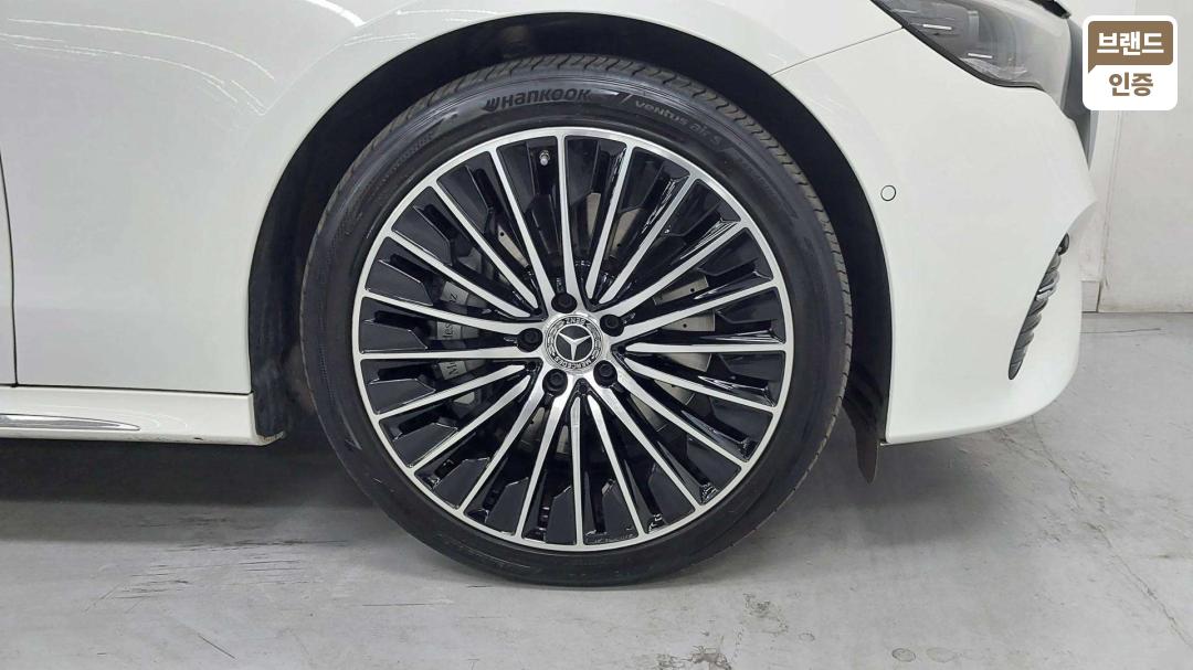 Mercedes-Benz E-Class W214 Gasoline 3.0 E450 4MATIC Exclusive 6