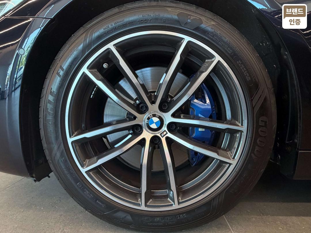 BMW 5 Series G30 520i M Sport — фото 5