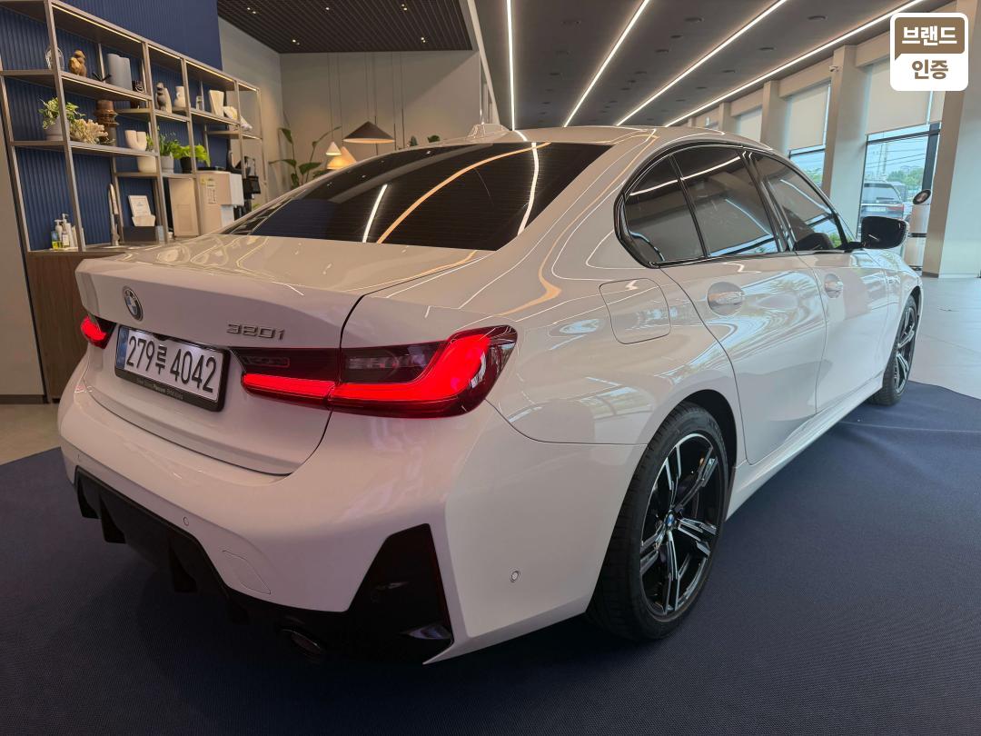 BMW 3 Series G20 Gasoline 2WD 320i M Sport 5