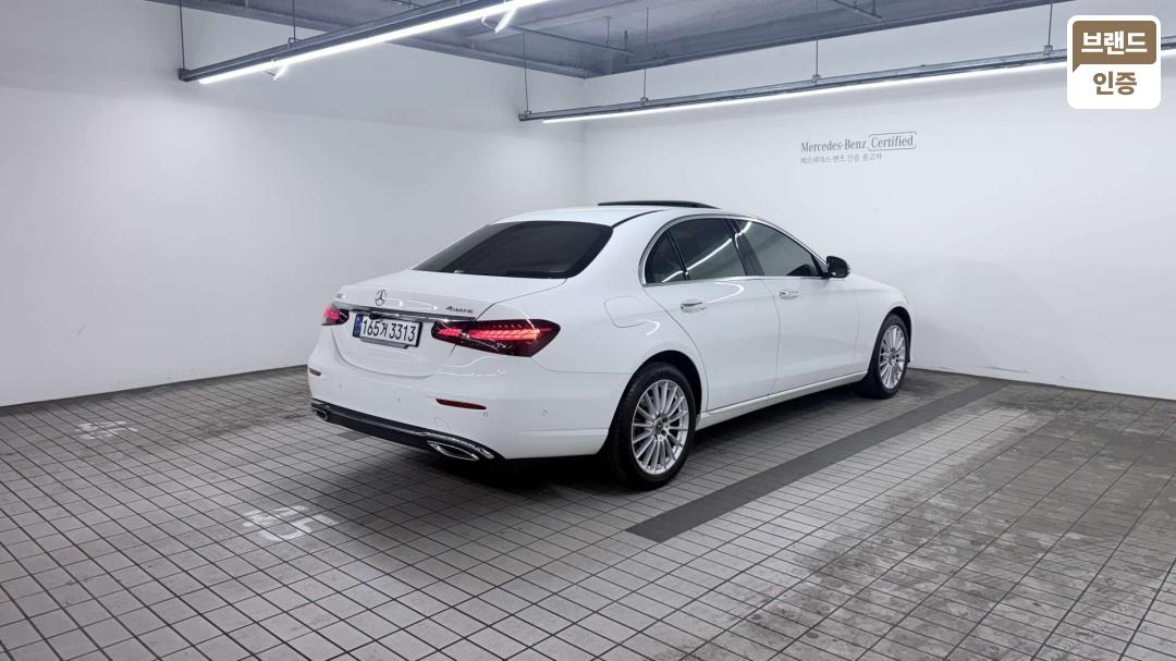 Mercedes-Benz E-Class W213 E220d 4MATIC Exclusive — фото 2