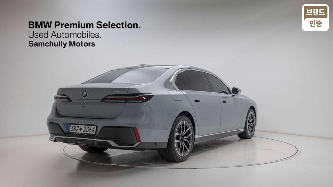 BMW 7 Series G70 Diesel 3.0 740d xDrive M Sport — фото 4