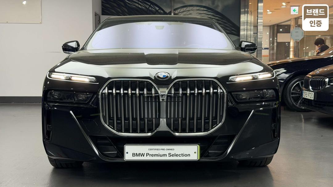 BMW 7 Series G70 Gasoline 3.0 740i xDrive M Sport
