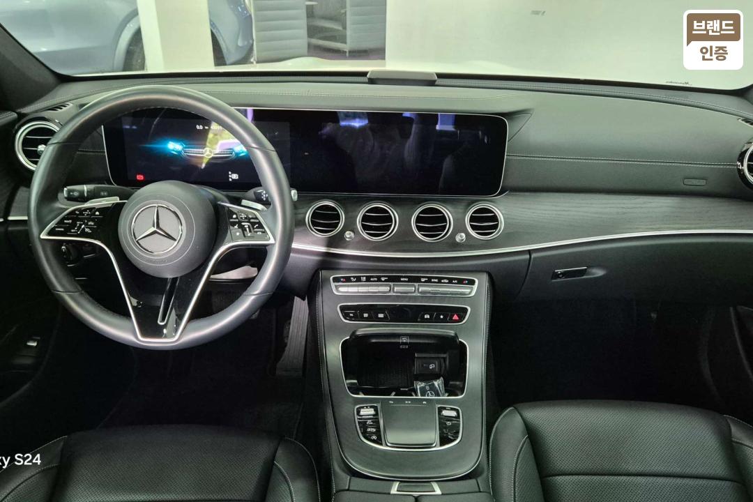 Mercedes-Benz E-Class W213 E250 AMG Line 8