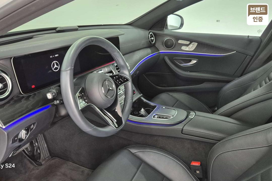 Mercedes-Benz E-Class W213 E250 AMG Line 10