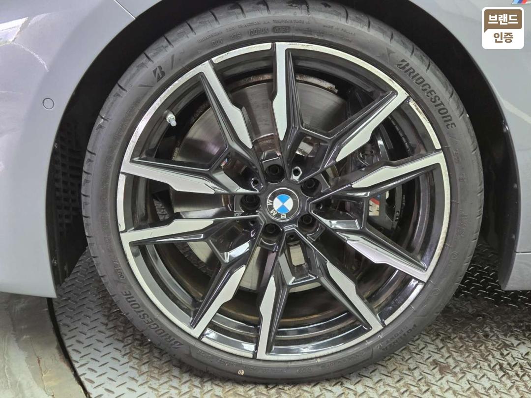 BMW 8 Series G15 Gasoline 4WD M850i xDrive Gran Coupe M Performance — фото 5
