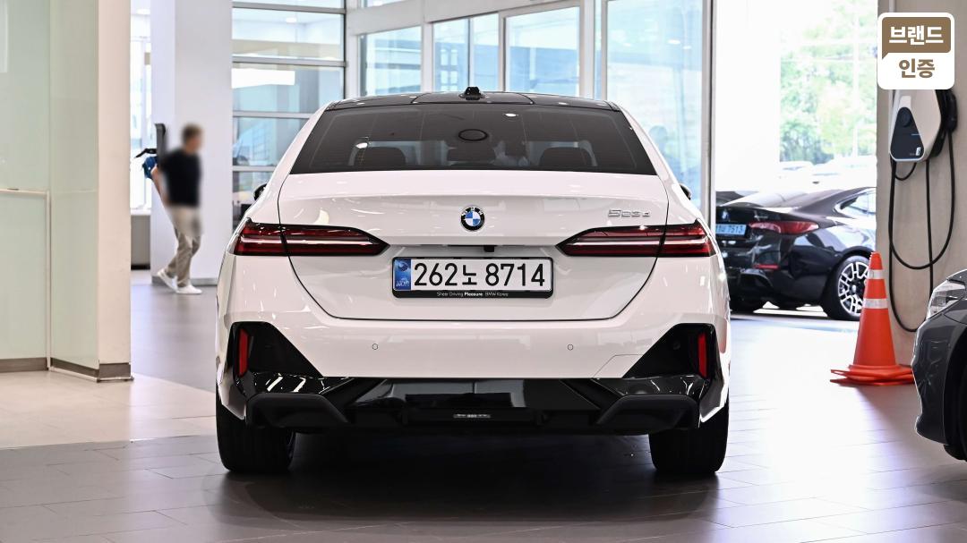 BMW 5 Series G60 Diesel 2WD 523d M Sport 5