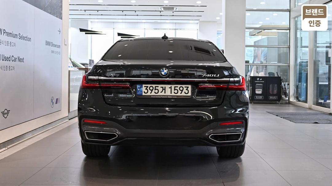 BMW 7 Series G11 F/ L Gasoline 4WD 740Li xDrive M Sport — фото 4