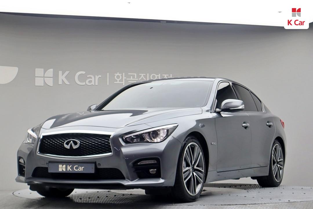 Infiniti Q50 3.5 Hybrid Essence