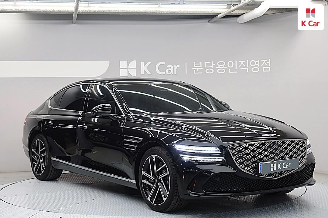 Genesis G80 - фото 1