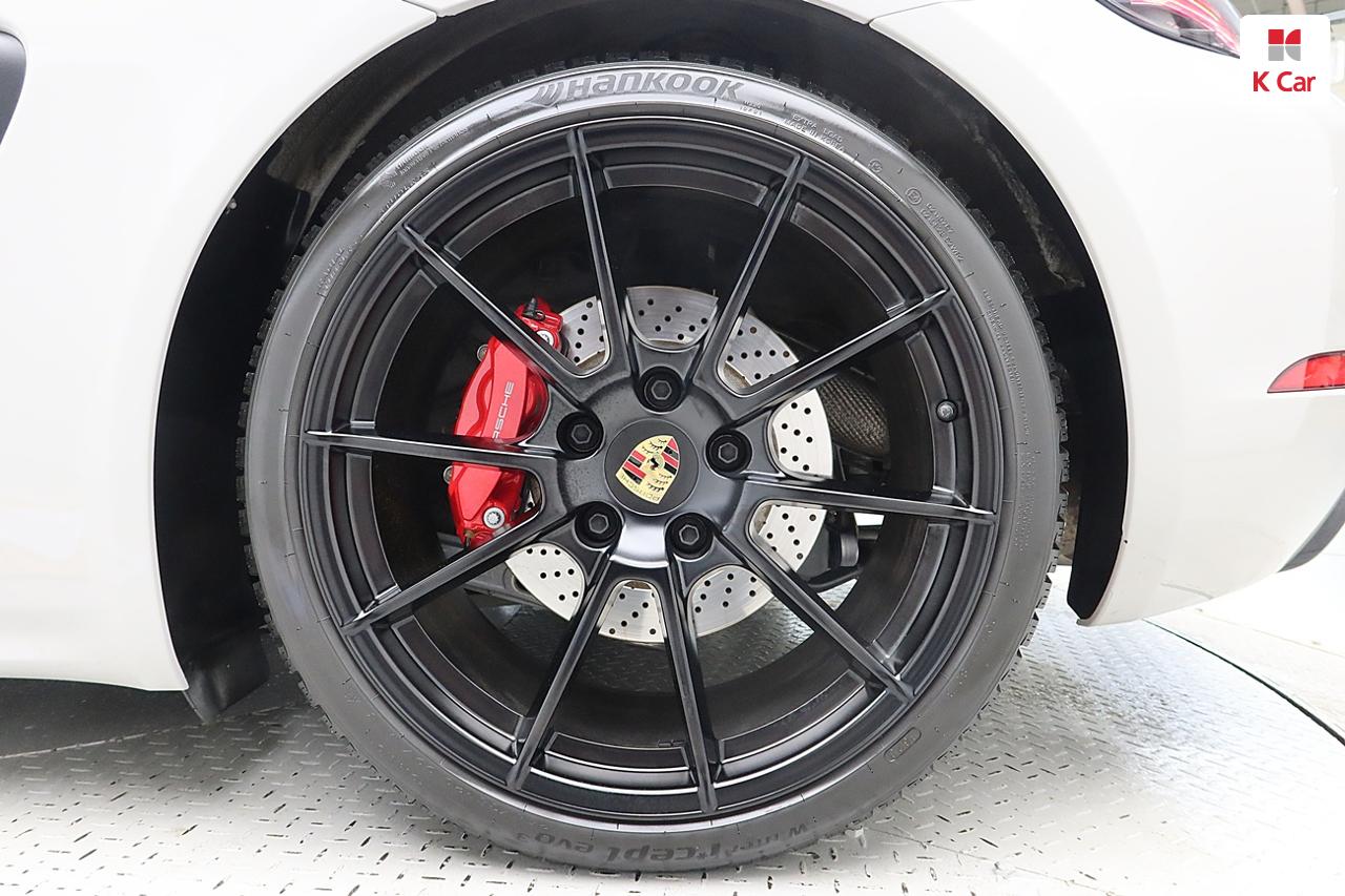 PORSCHE Boxster (718) 4.0 GTS