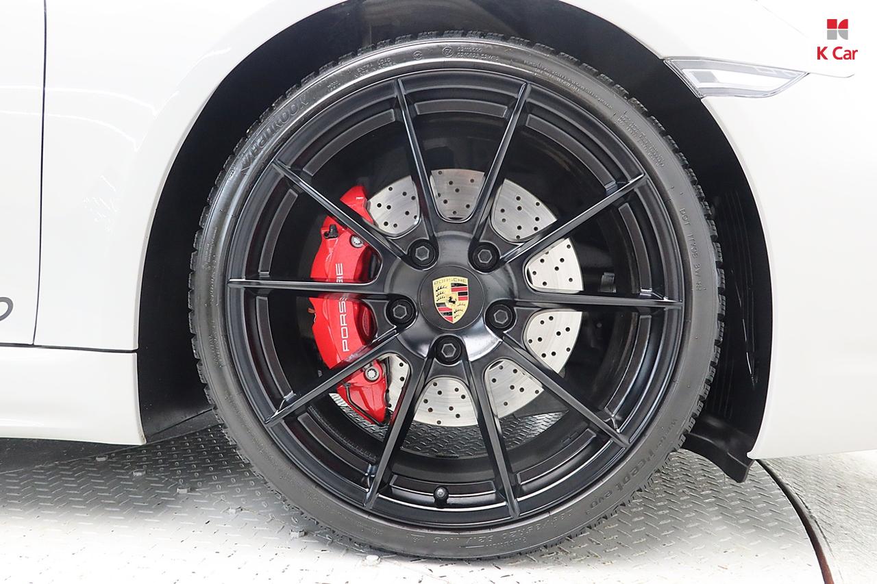 PORSCHE Boxster (718) 4.0 GTS
