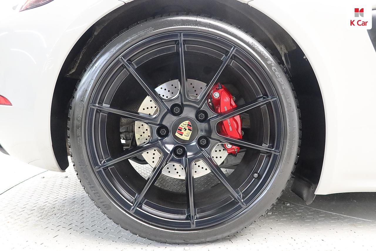 PORSCHE Boxster (718) 4.0 GTS