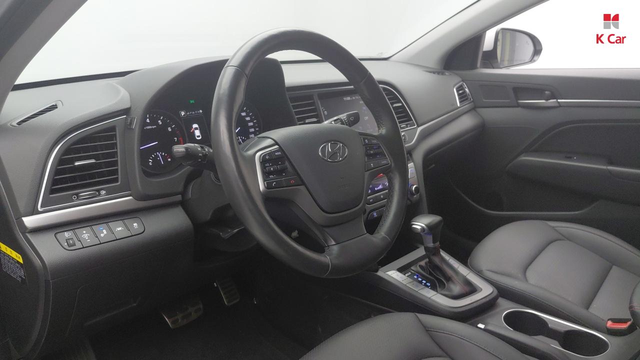 HYUNDAI Avante AD 1.6 GDI