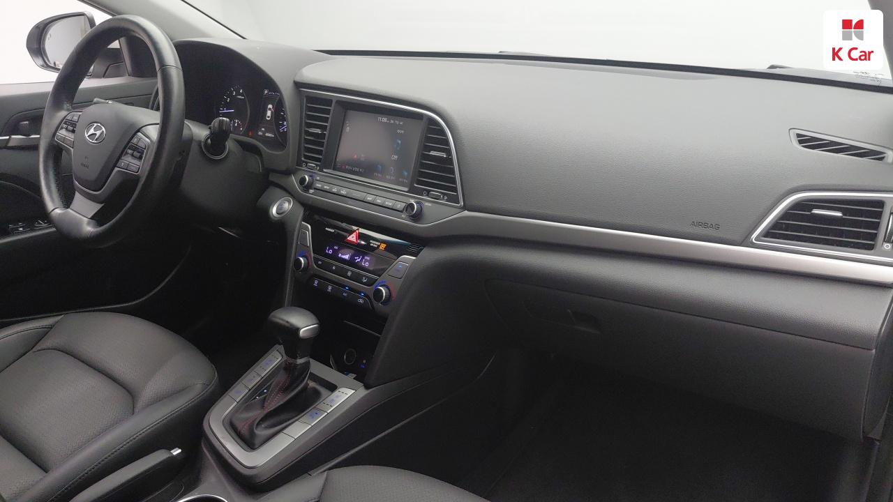 HYUNDAI Avante AD 1.6 GDI