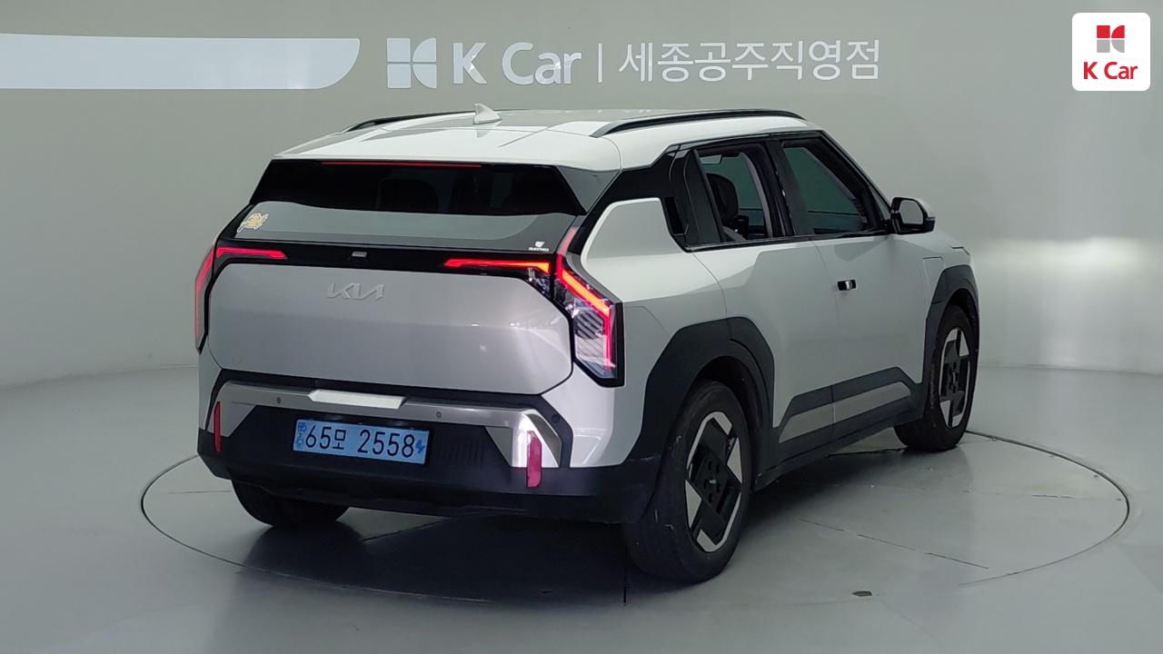 기아 EV3 롱 레인지 2WD 어스