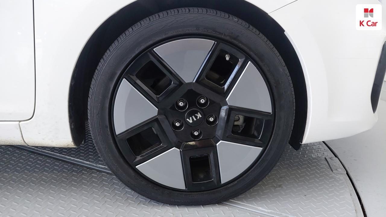 기아 더 뉴 카렌스 2.0 LPI 럭셔리