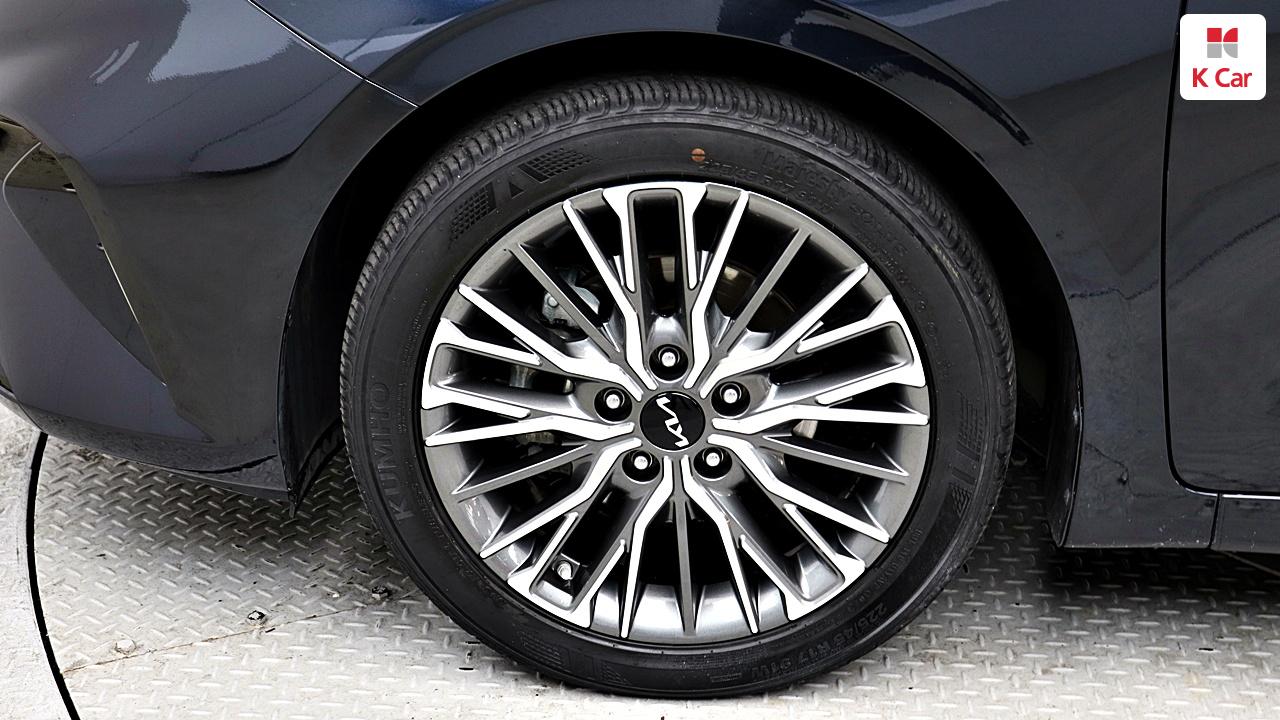 KIA The New K3 1.6 Gasoline