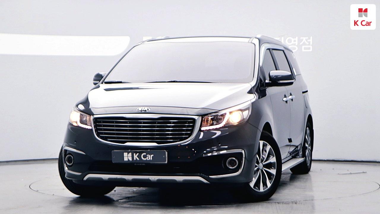 Kia Carnival