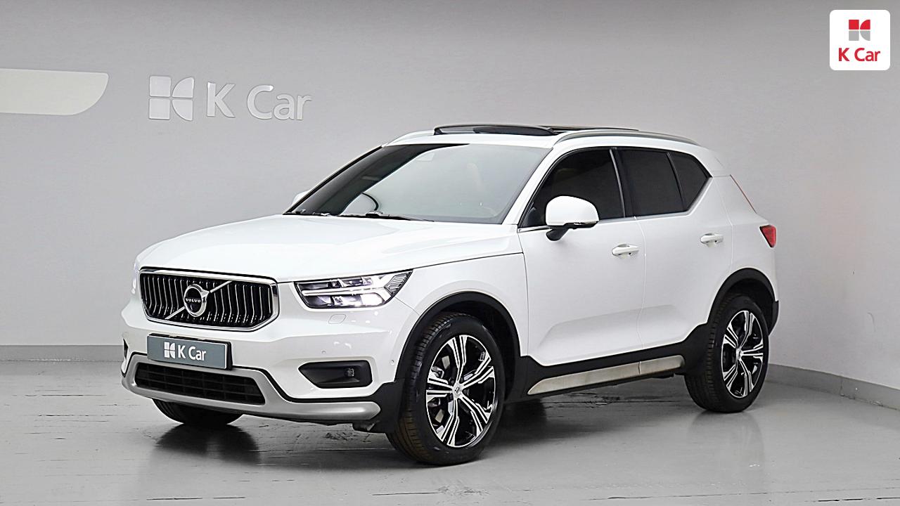 فولفو XC40