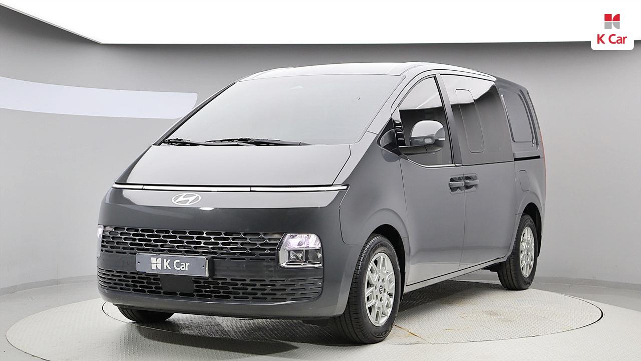 HYUNDAI Staria 3.5 LPG Cargo 5-Seater