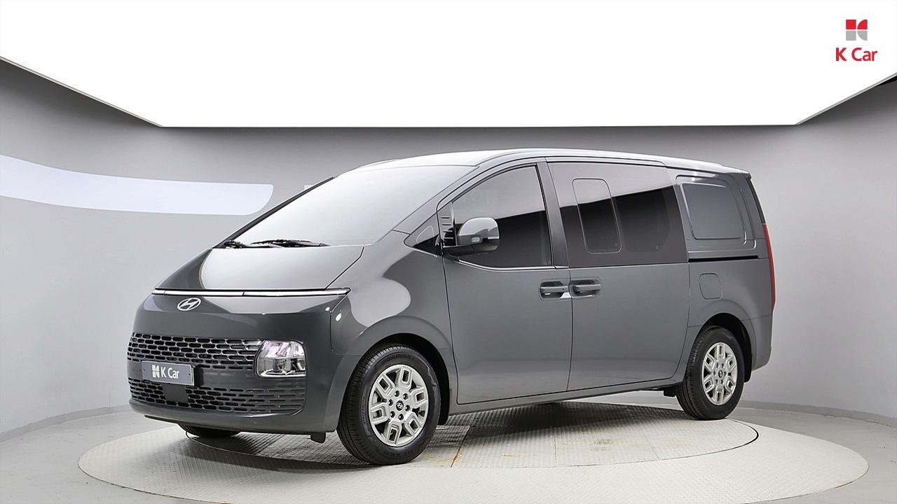 HYUNDAI Staria 3.5 LPG Cargo 5-Seater
