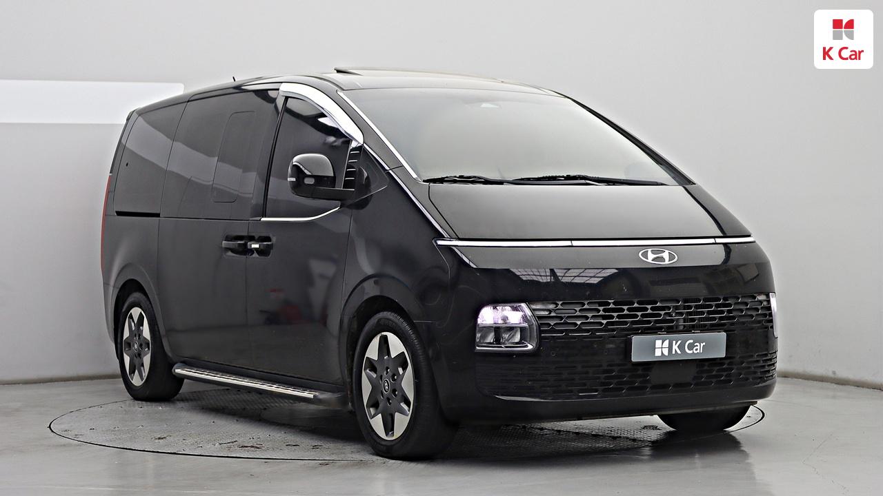 HYUNDAI Staria 2.2 Diesel Tourer 9-Seater 2W