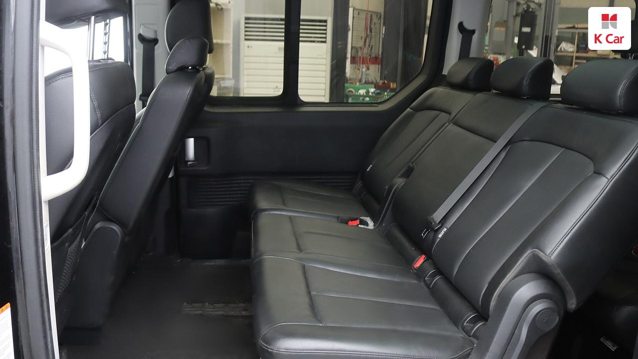 HYUNDAI Staria 2.2 Diesel Tourer 9-Seater 2W