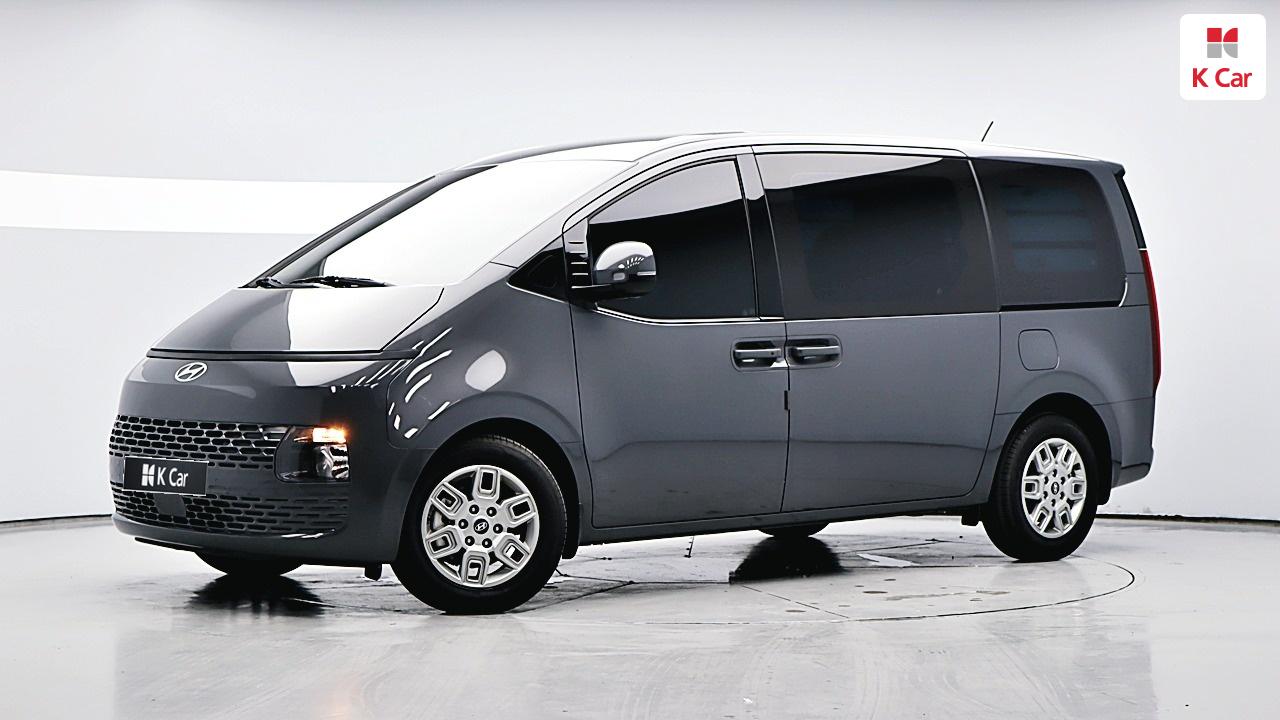 HYUNDAI Staria 3.5 LPG Cargo 5-Seater