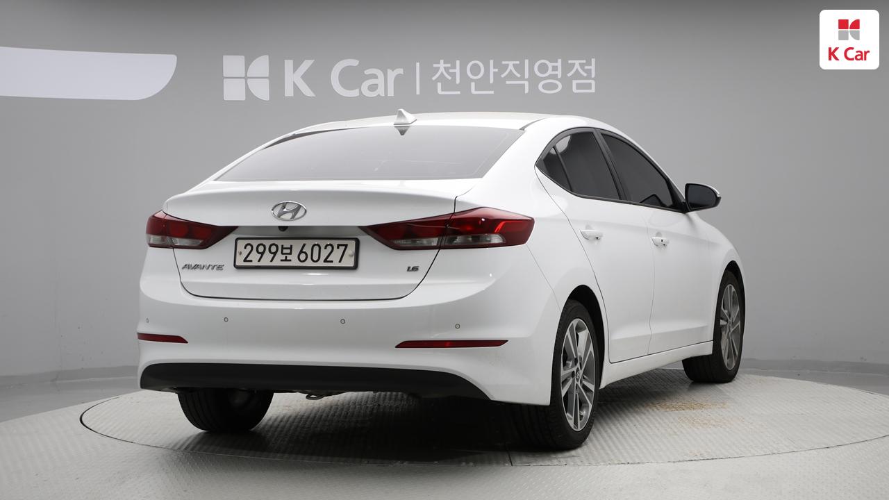 HYUNDAI Avante AD 1.6 GDI
