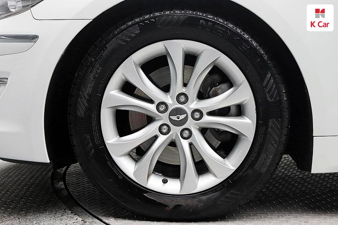 Hyundai Genesis BH330 Modern Base Type 6