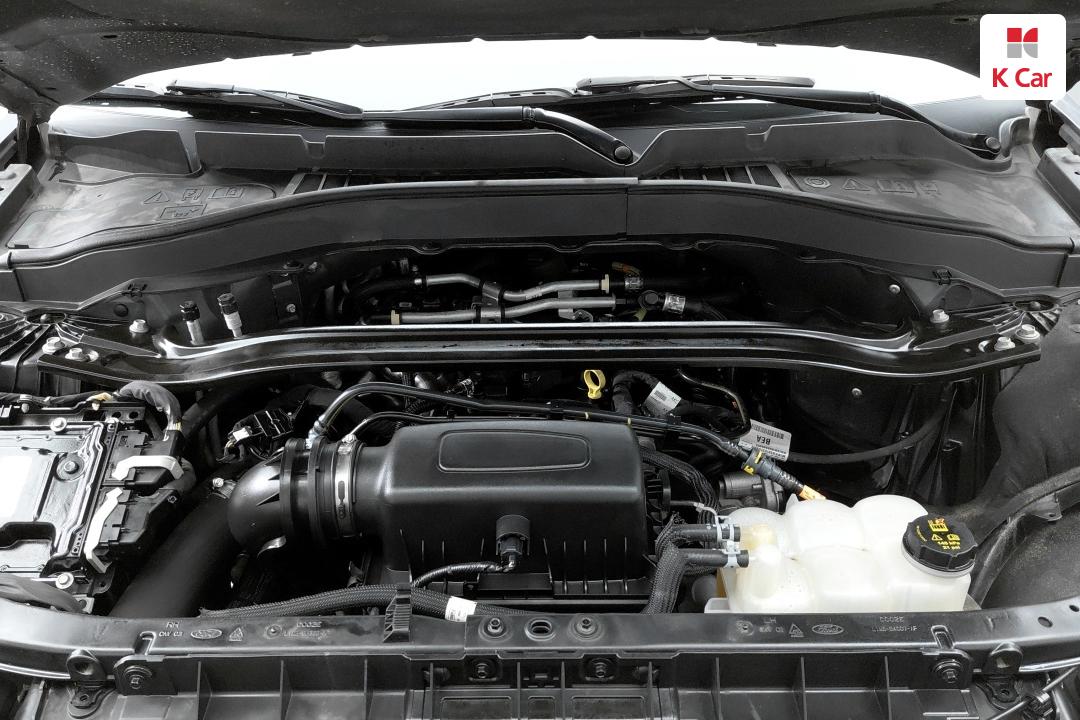 Ford Explorer Gasoline 4WD 2.3 Limited 10