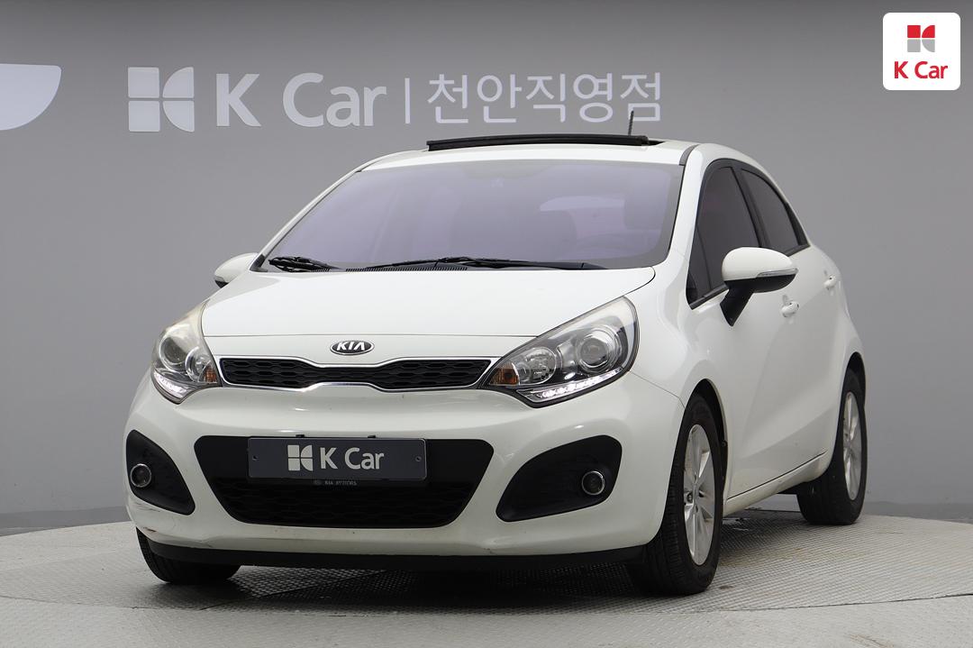 기아 올 뉴 프라이드 1.6 GDI 해치백 럭셔리 기아 올 뉴 프라이드 1.6 GDI 해치백 럭셔리