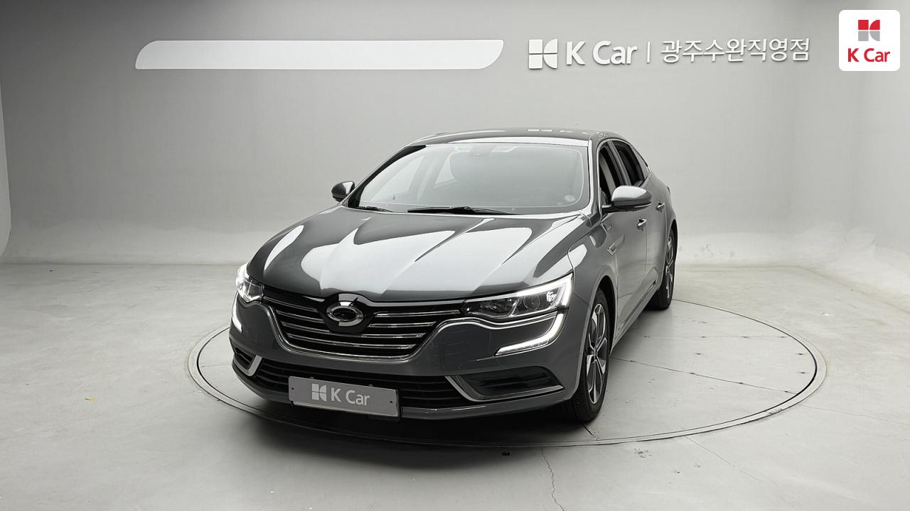 Renault SM6