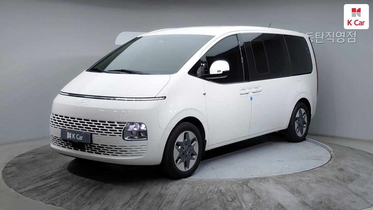 Hyundai Staria