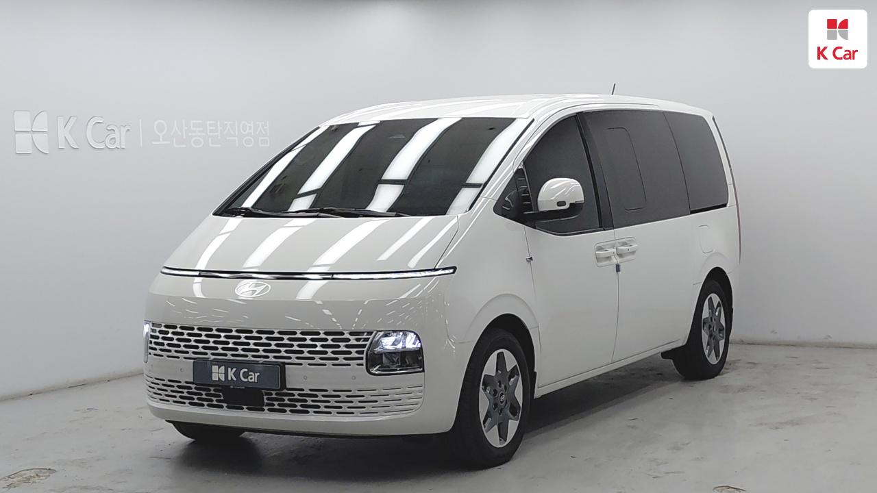 Hyundai Staria