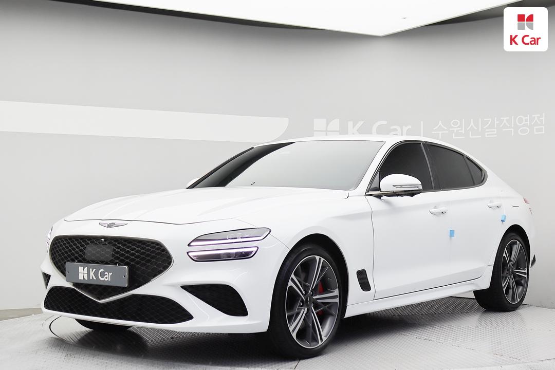 Genesis G70 - фото 1