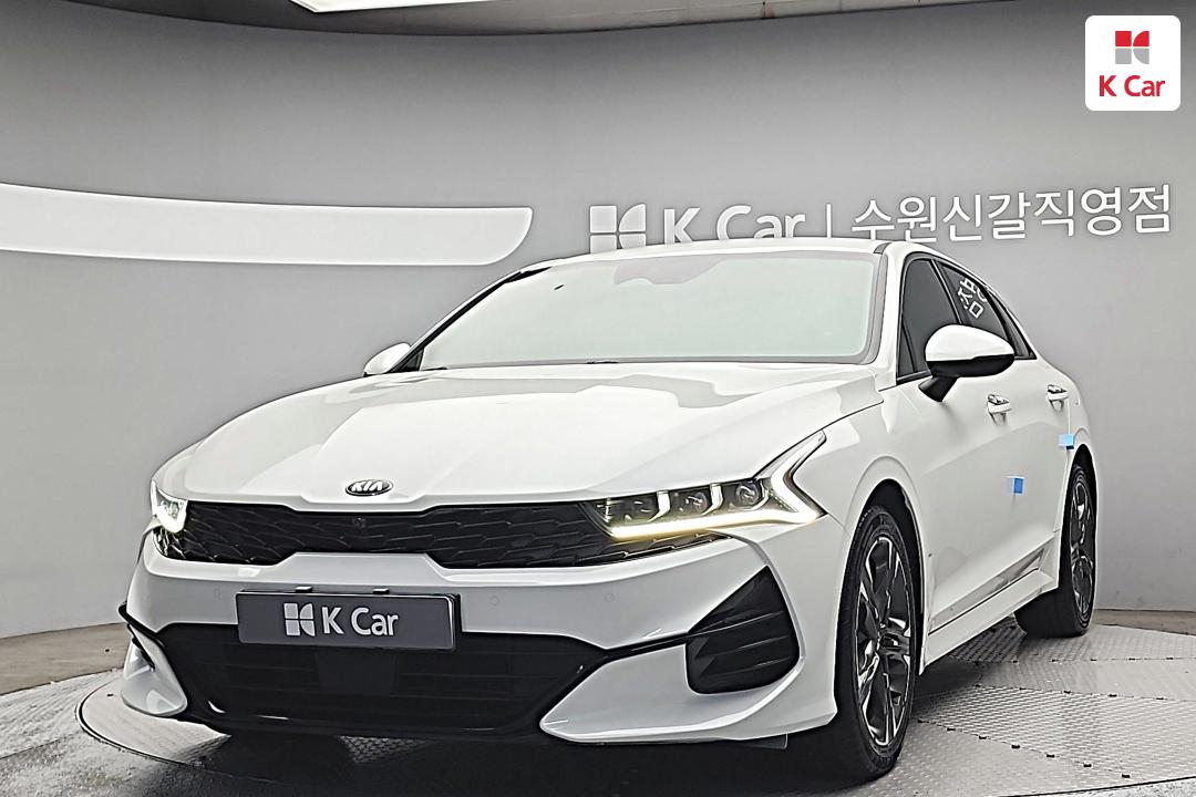 Kia K5 - фото 1