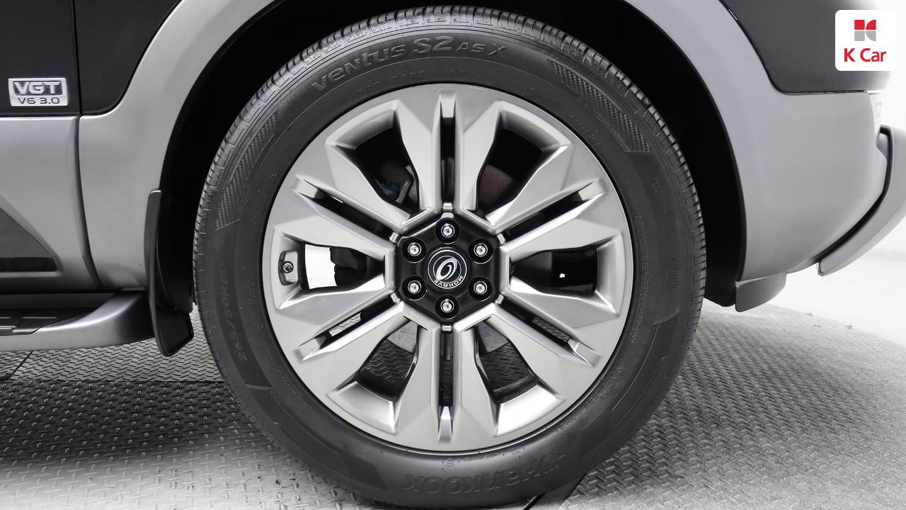 Kia Mohave 4WD KV300 No sub-trim 8