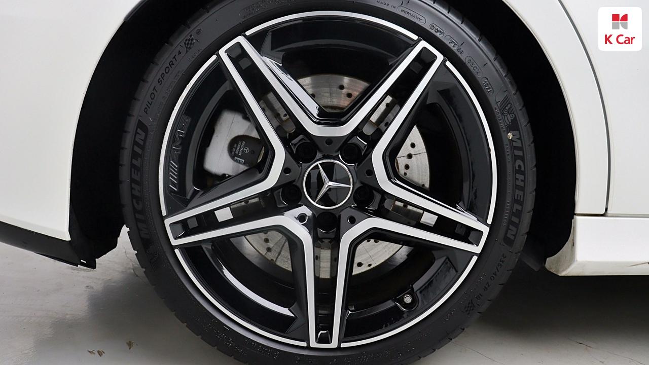 벤츠 A-클래스 W177 가솔린 4WD A35 AMG 4MATIC 세단
