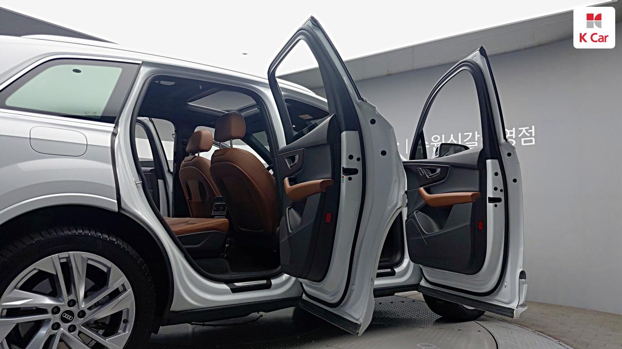 Audi Q7 45 TDI quattro Premium — 10