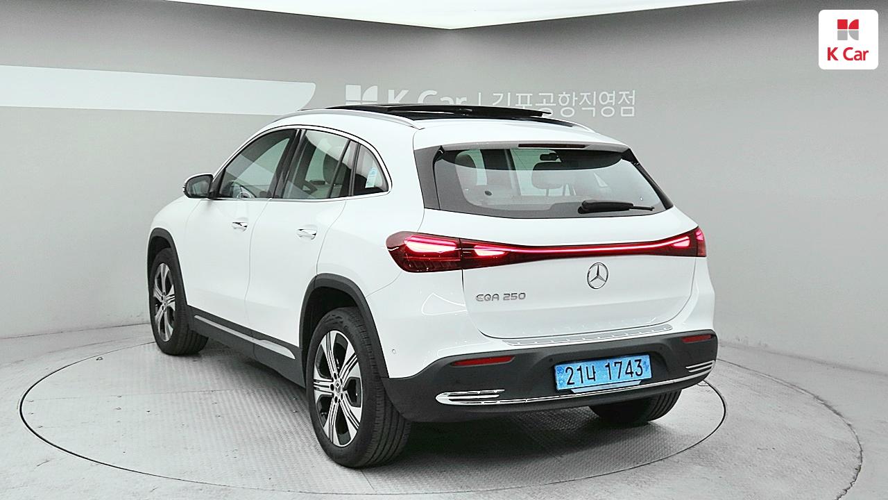 Mercedes-Benz EQA H243 250 — 2