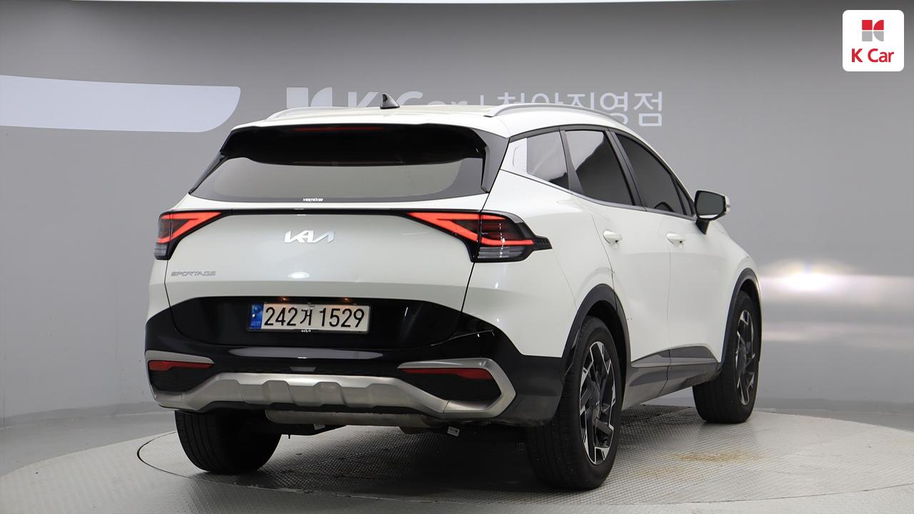 Kia Sportage 1.6 Gasoline Turbo 2WD Signature 2024 — фото 4