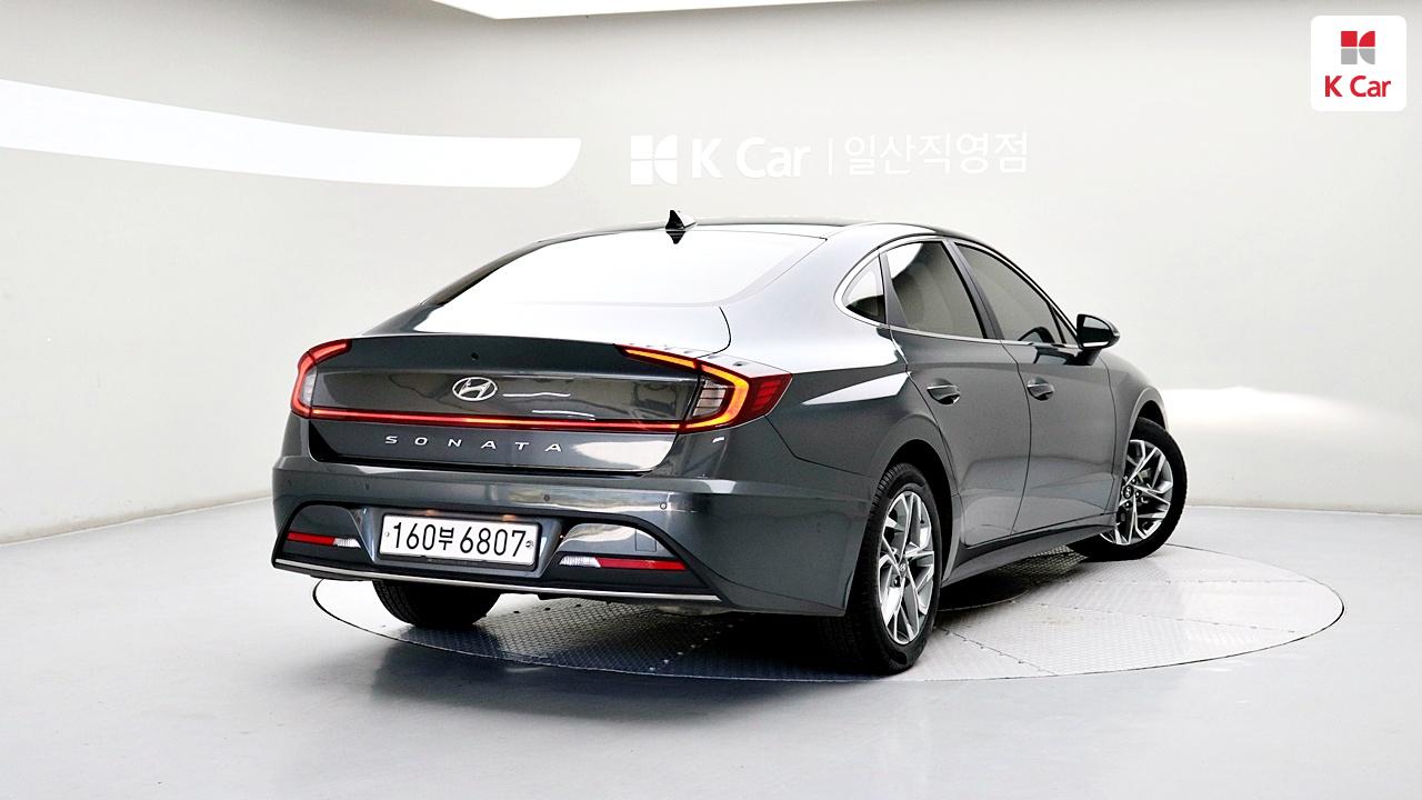 Hyundai Sonata 2.0 Gasoline Premium Family — фото 2