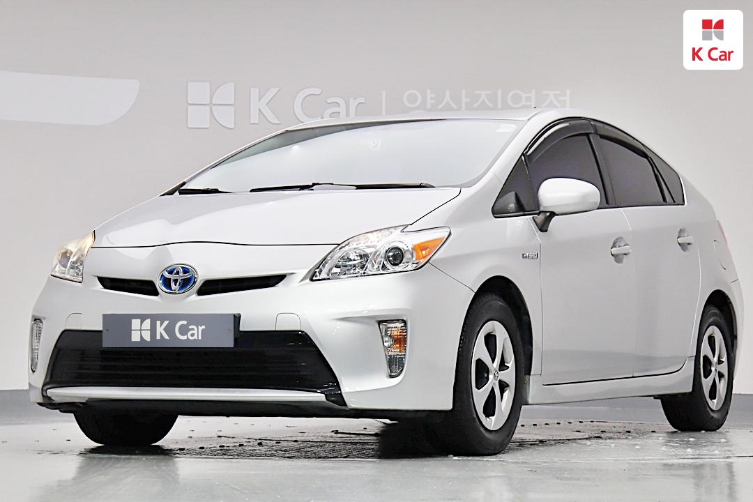 Toyota Prius 1.8 E