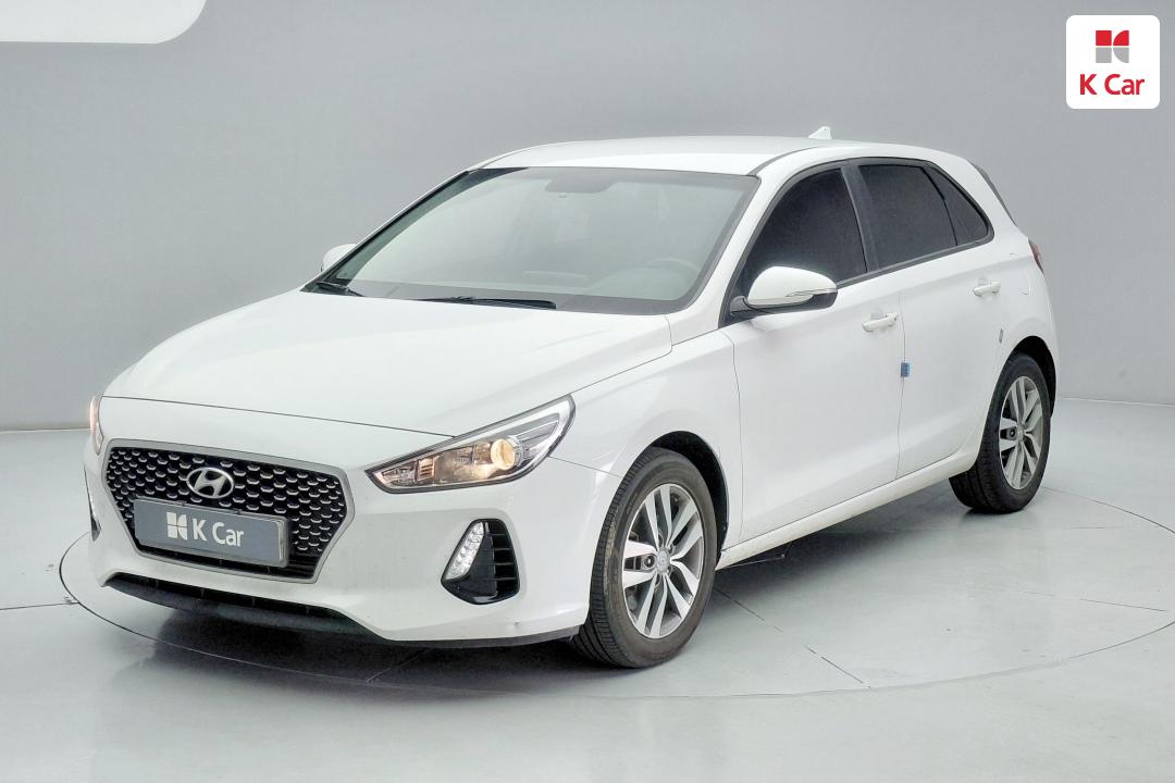 Hyundai i30 - фото 1