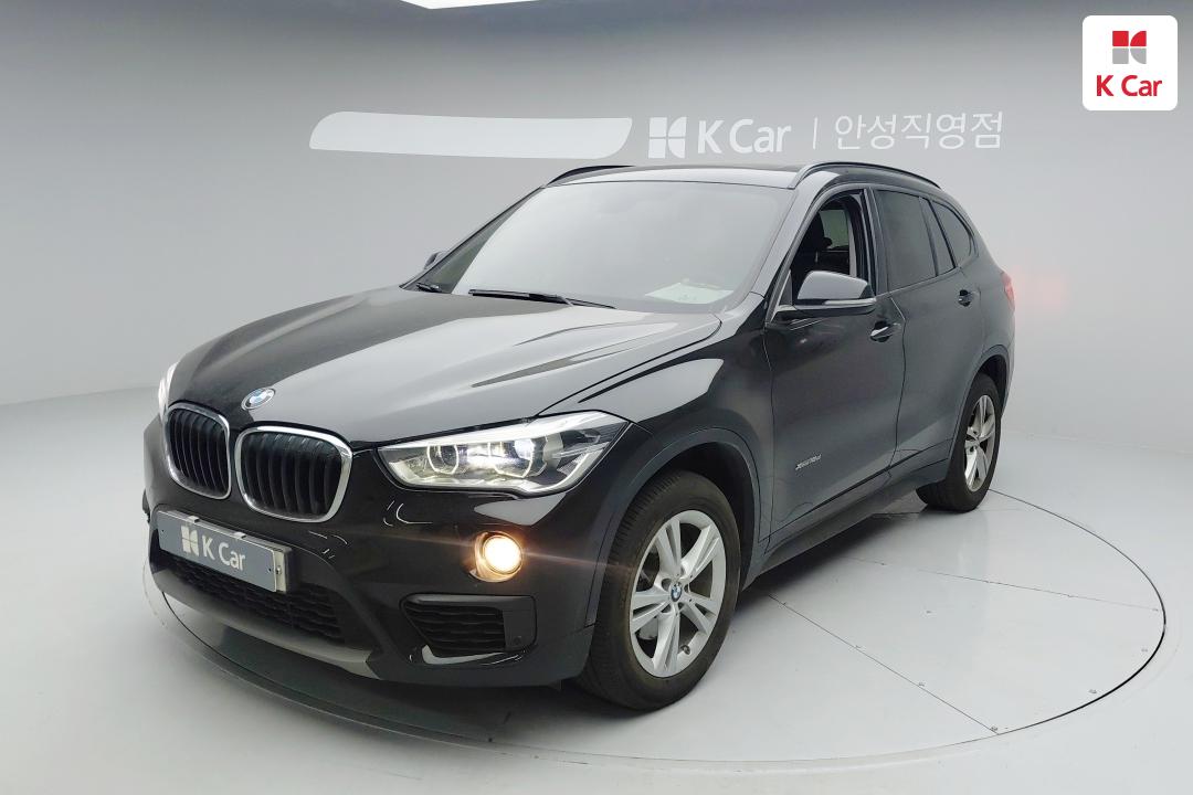 BMW X1 - фото 1