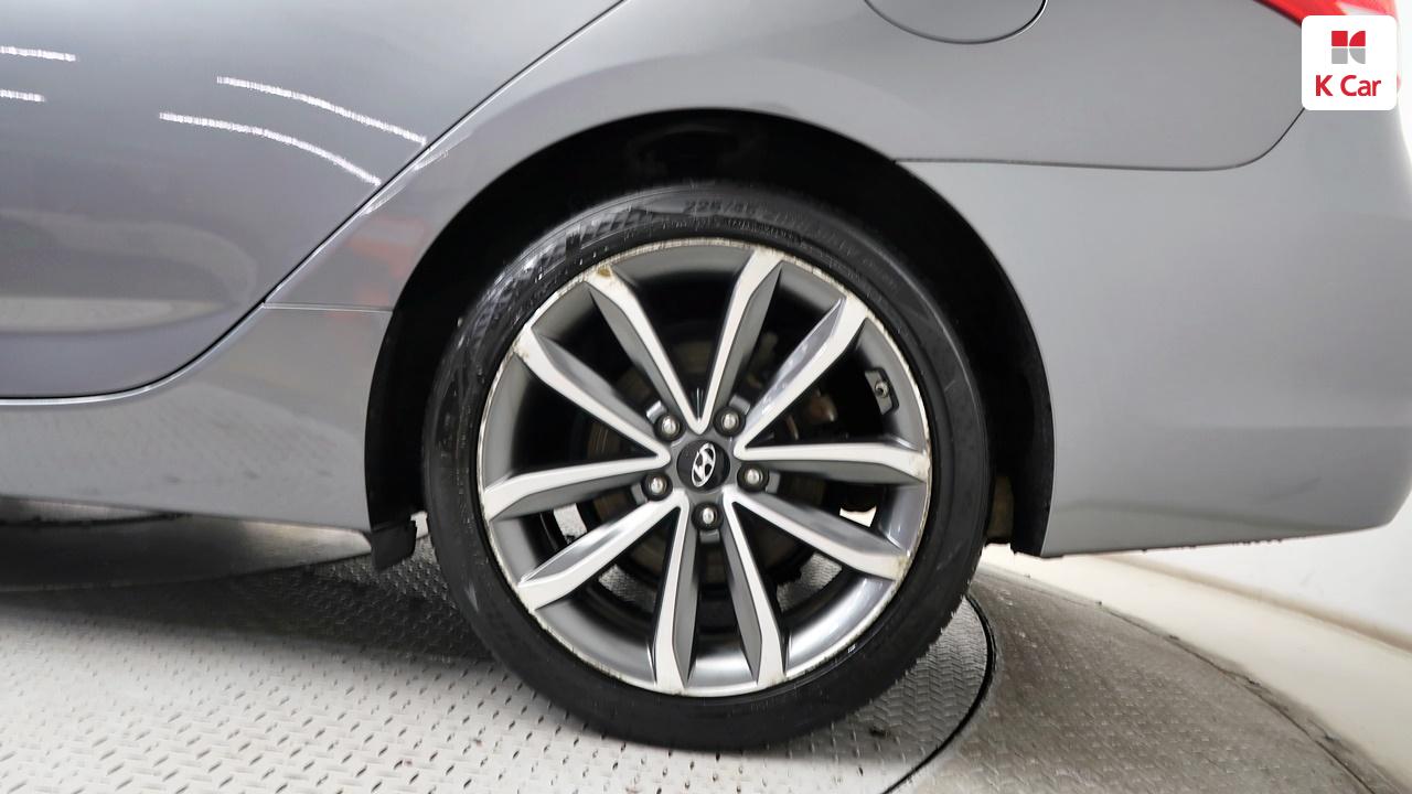 HYUNDAI I40 Saloon 2.0 GDI