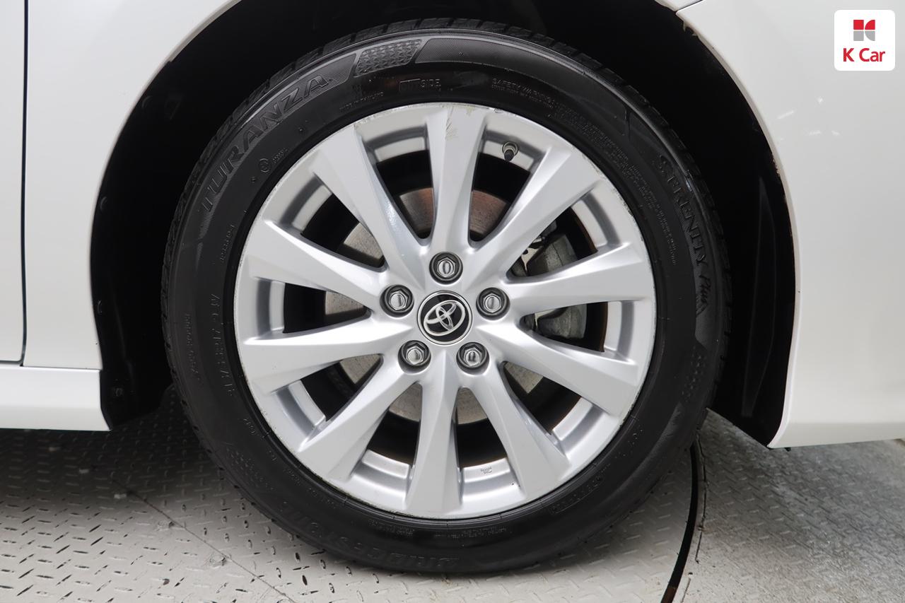TOYOTA Camry (10th Generation) 2.5 Hybrid